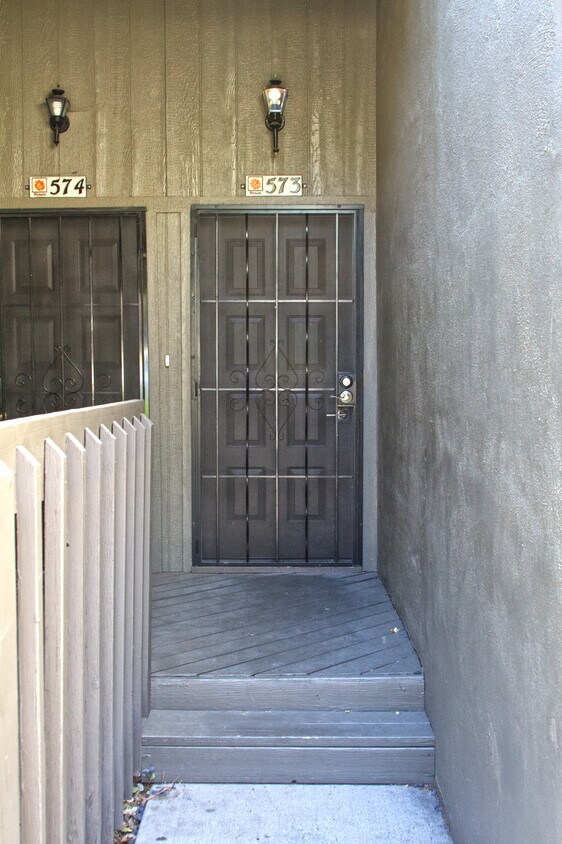 2605 N Pinon Ridge Dr Unit 573, Flagstaff, AZ 86004 Condo for Rent in