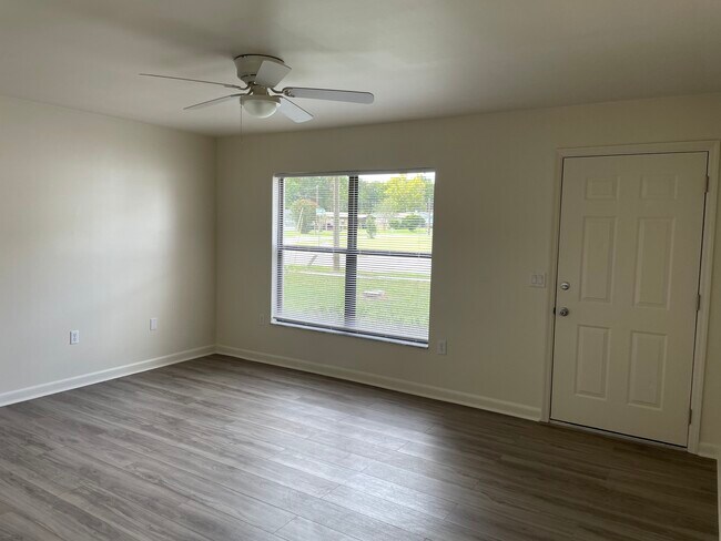 Foto del edificio - 1422 Pembrook Dr
