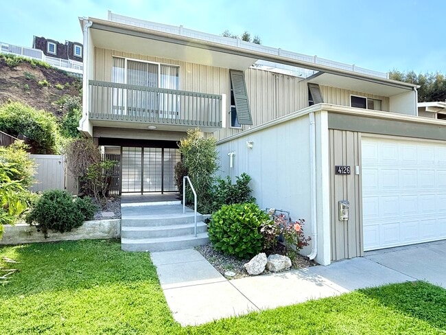 Building Photo - 4126 Del Mar Ave