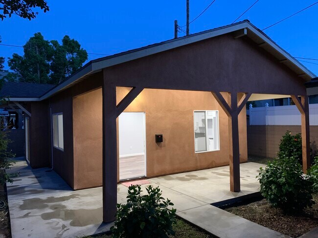 Building Photo - 1546 Glenwood Rd