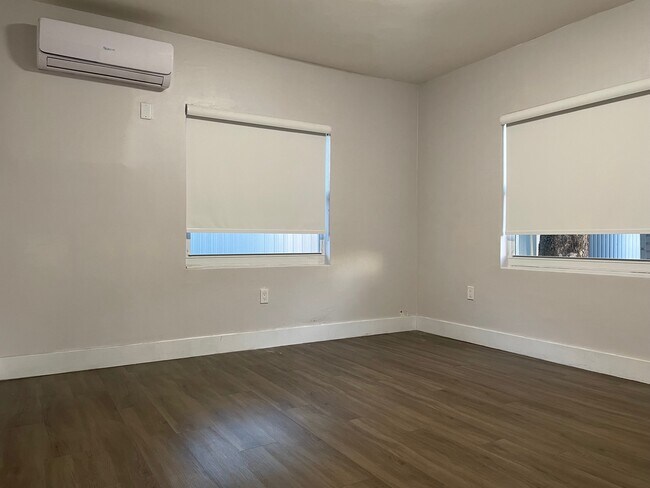 Foto del edificio - 3098 SW 6th St