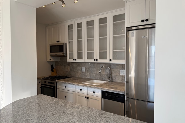 Photo - 205 West End Ave Apartment