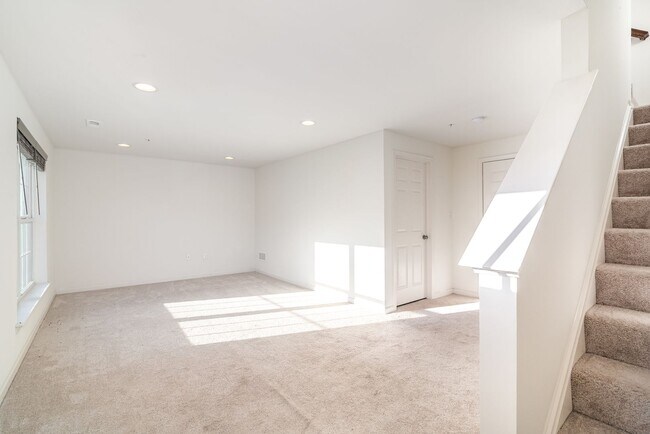 Foto del edificio - 4440 Wild Orchid Ln