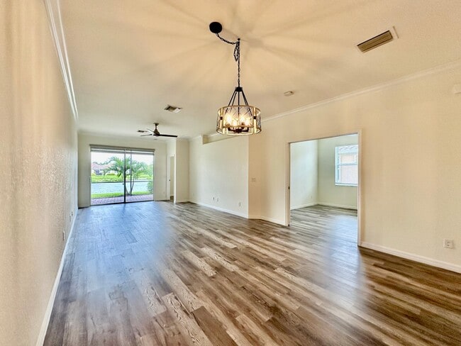 Foto del edificio - 1823 Alameda Dr