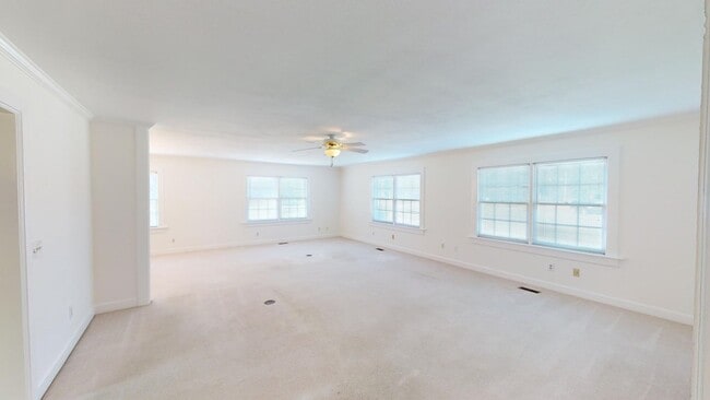 Building Photo - 2401 Patterson St