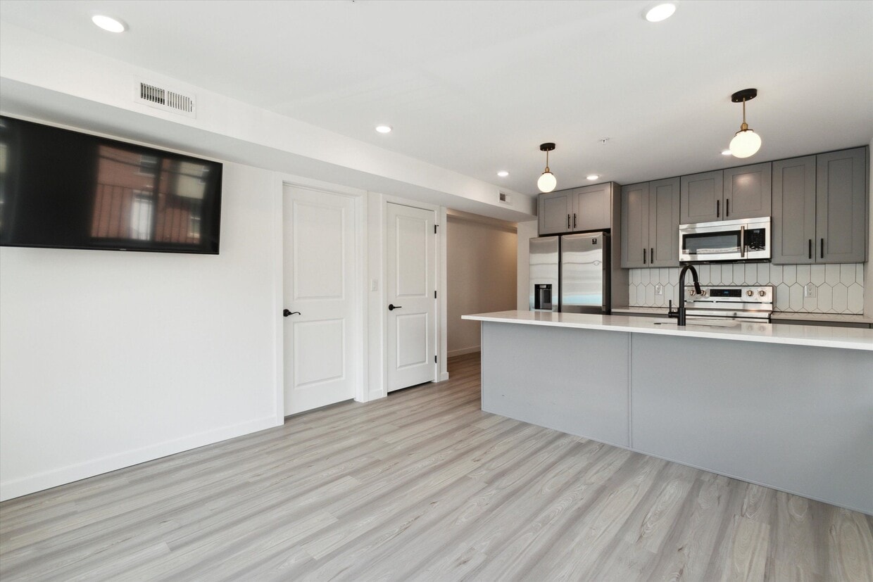 Photo - 1338 N 15th ST Unit CA