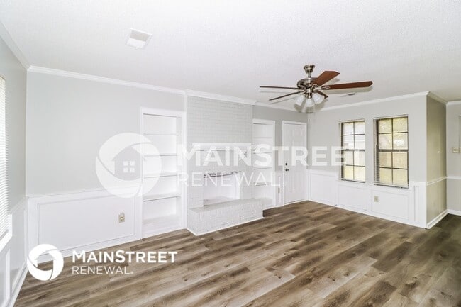 Building Photo - 6349 Valleydale Dr