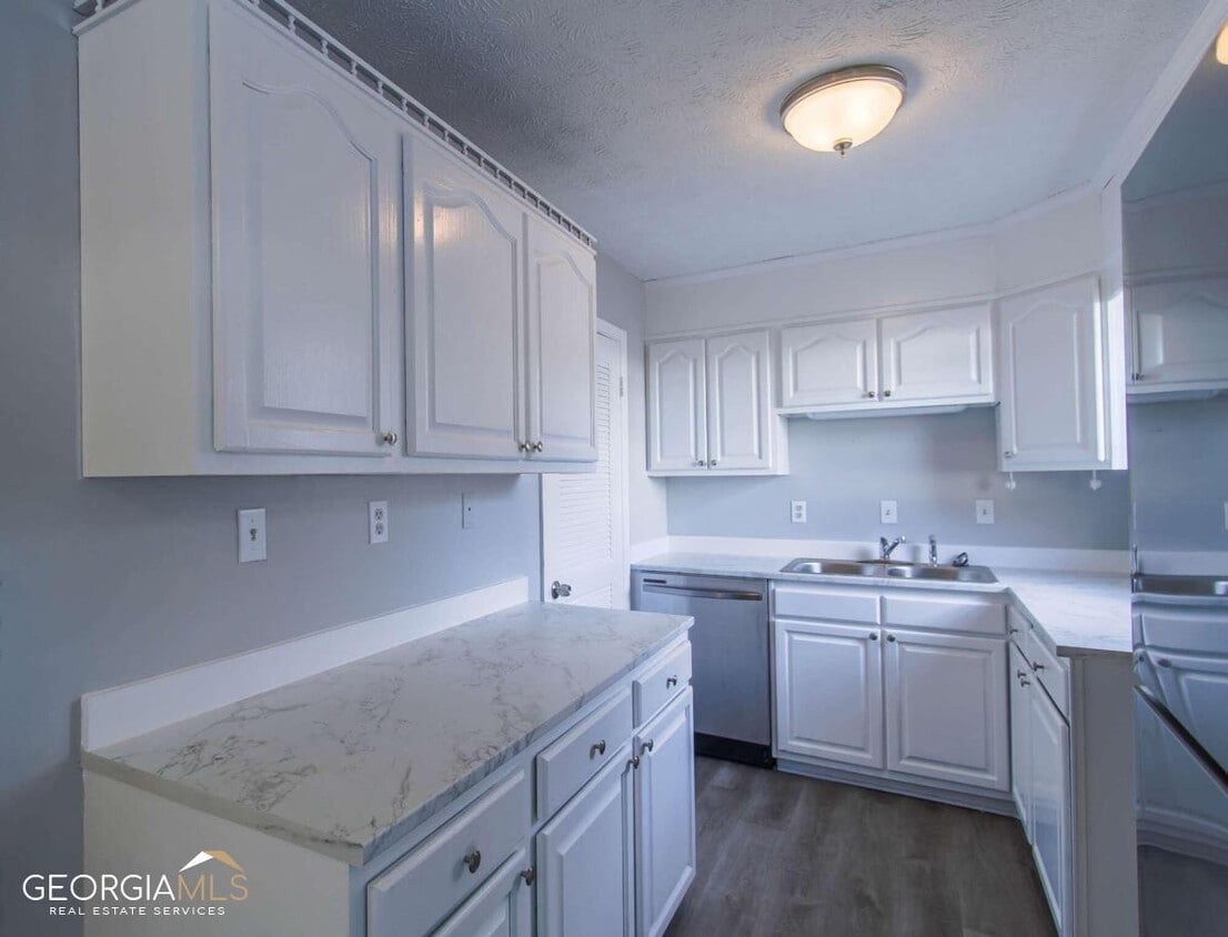 501 Carlton Rd Unit 2F, Palmetto, GA 30268 Condo for Rent in Palmetto