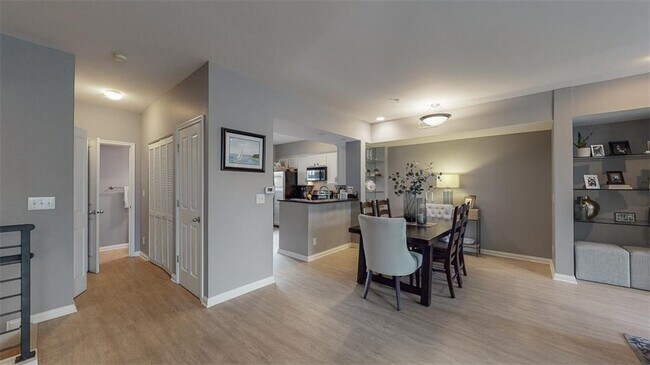 Foto del edificio - 223 N New Jersey St