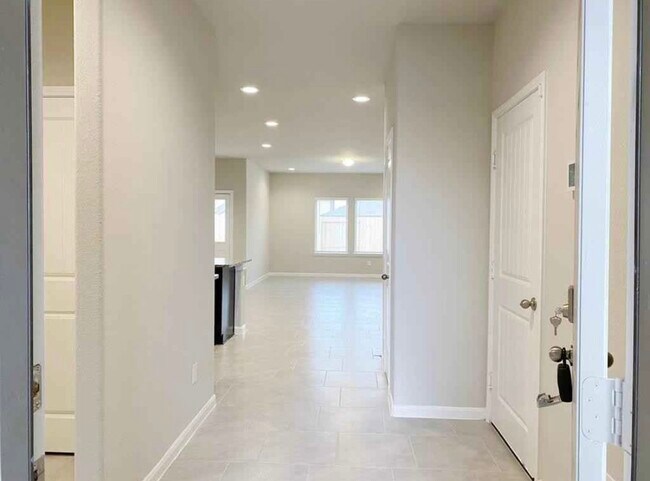 Foto del edificio - 29602 Juniper Ct