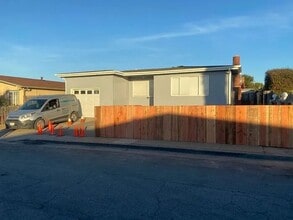 Building Photo - 1674 Kenneth St