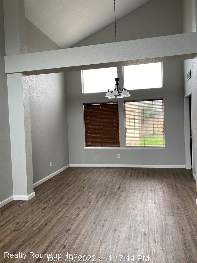 Foto del edificio - 3 br, 2.5 bath House - 8761 Lambay Way