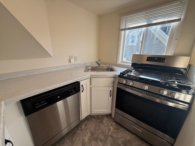 Building Photo - 315 N Blair St