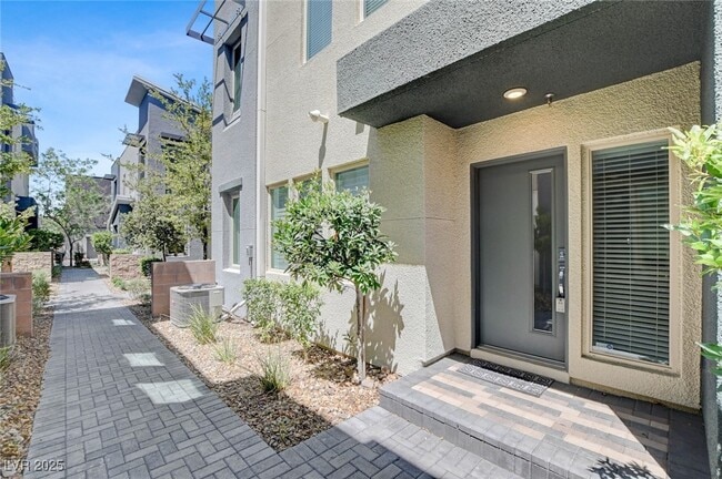 Building Photo - 11302 Kraft Mountain Ave