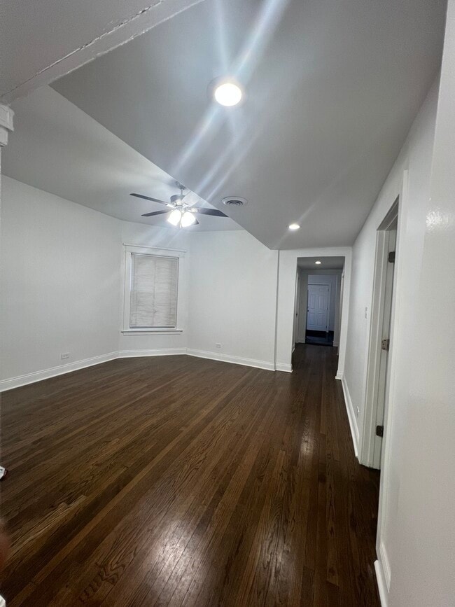 Building Photo - 6151 S Langley Ave