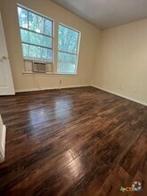 Building Photo - 443 Lindsey St