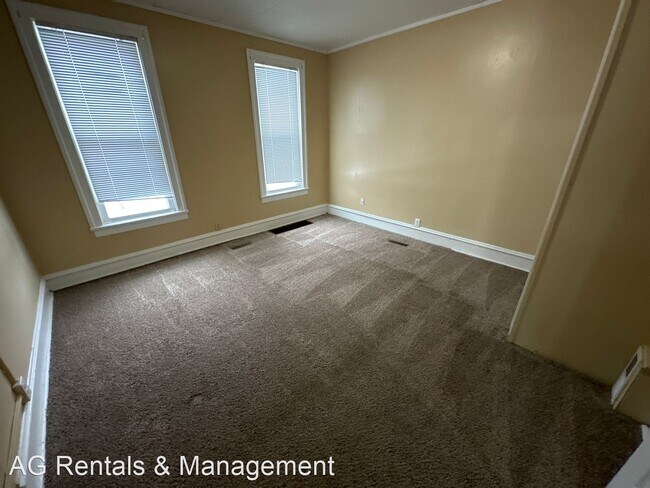 Building Photo - 3 br, 1 bath House - 816 3rd St