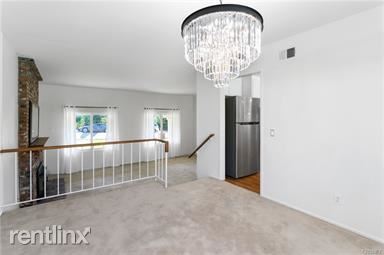 Foto del edificio - 5 br, 3 bath House - 425 Massey St