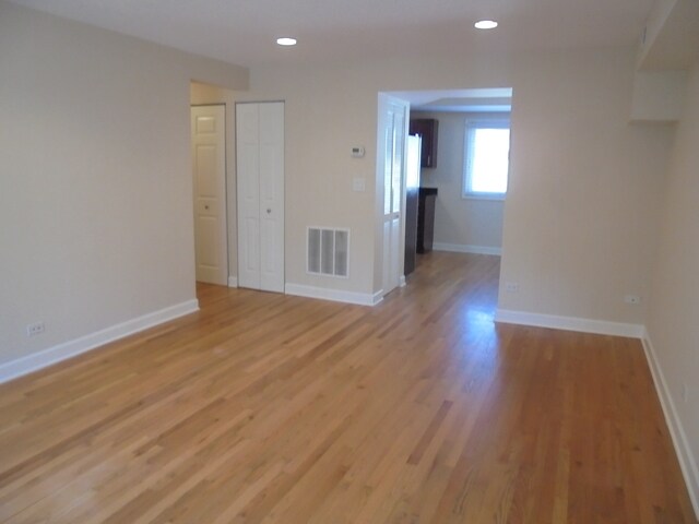Building Photo - 717 Seward St