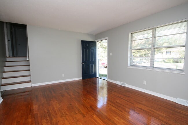Building Photo - 611 Dawson Terrace NW