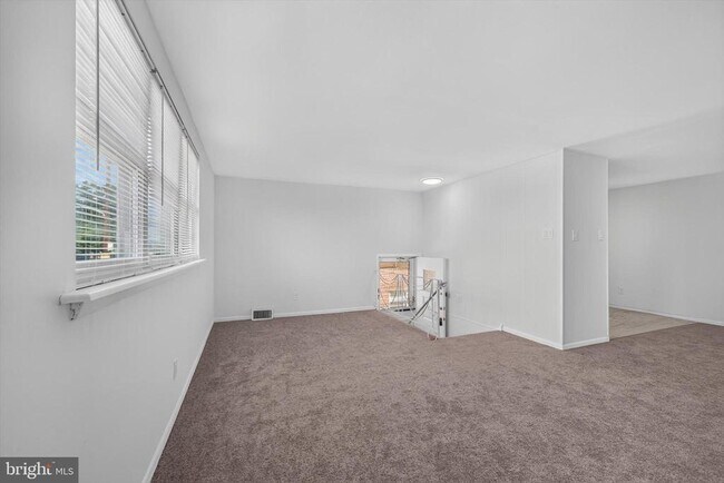 Foto del edificio - 2261 Strahle St