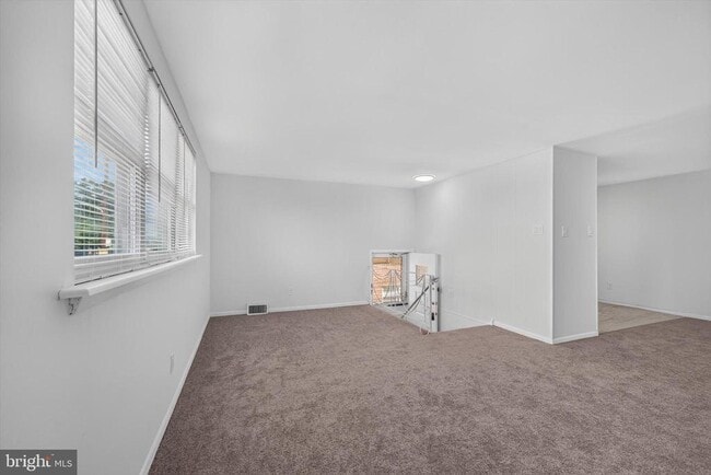 Building Photo - 2261 Strahle St