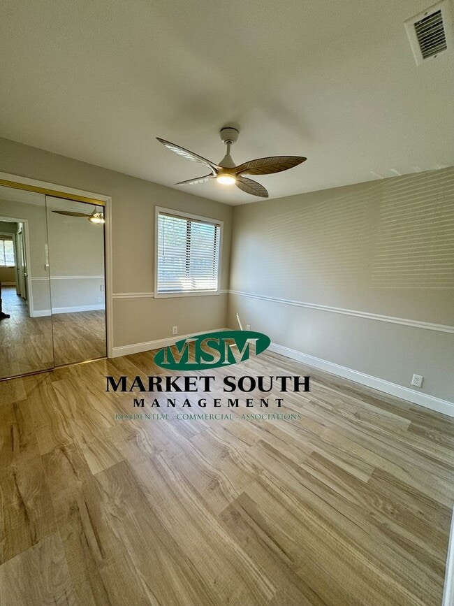 Building Photo - UPDATED WILMINGTON ISLAND CONDO! AVAILABLE...