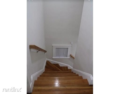 Building Photo - 164 W Elm Ave