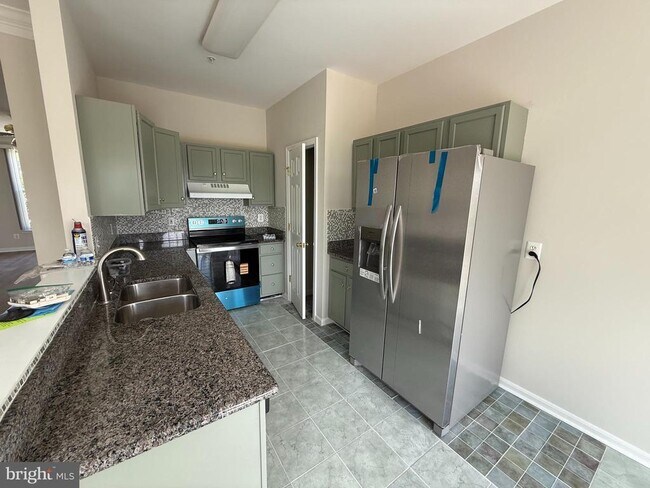 Foto del edificio - 5714 Goldfinch Ct