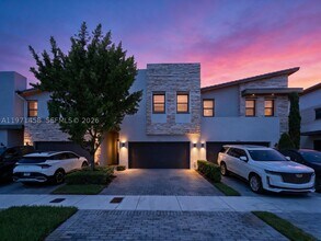 Building Photo - 8058 NW 105th Ave
