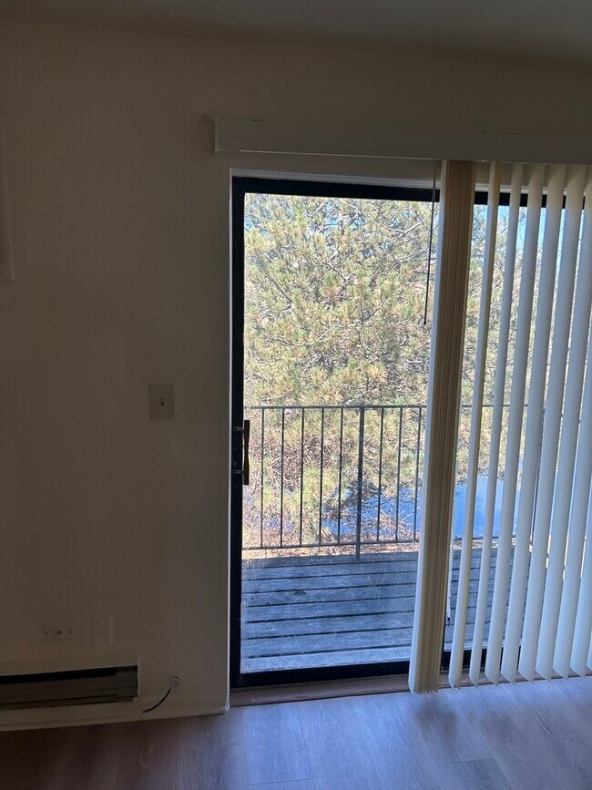 Foto del edificio - 1520 Crimson Ln