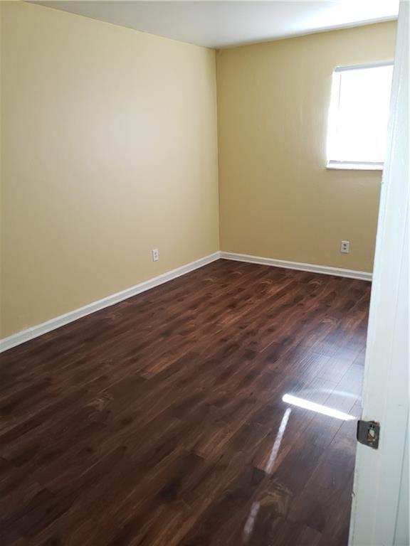 Foto del edificio - 9211 E 12th St