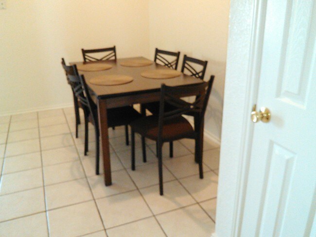 Foto del edificio - 4204 Alleeta Dr