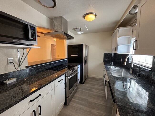 Foto del edificio - 2005 Smith Flat Rd