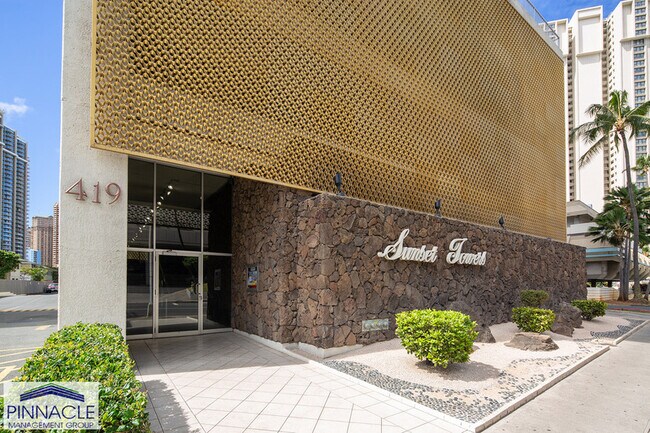 Foto del edificio - 419 Atkinson Dr