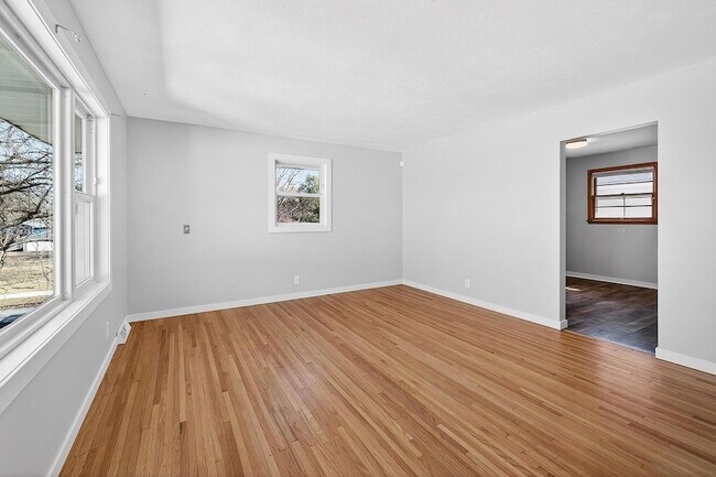 Foto del edificio - 5844 Washburn Ave S