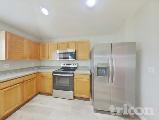 Building Photo - 86916 Cartesian Pointe Dr