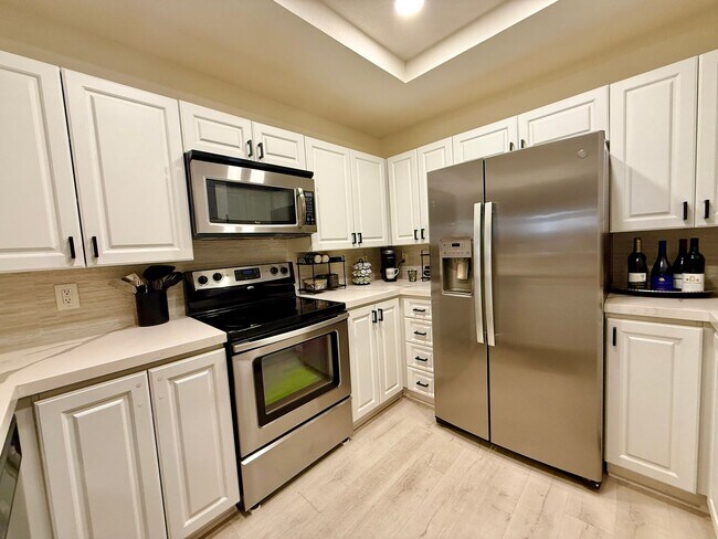 Foto del edificio - 77584 Woodhaven Dr N