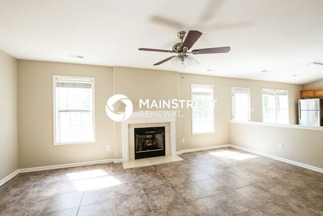 Foto del edificio - 3 Bedroom Pet-Friendly Home in Charlotte, ...