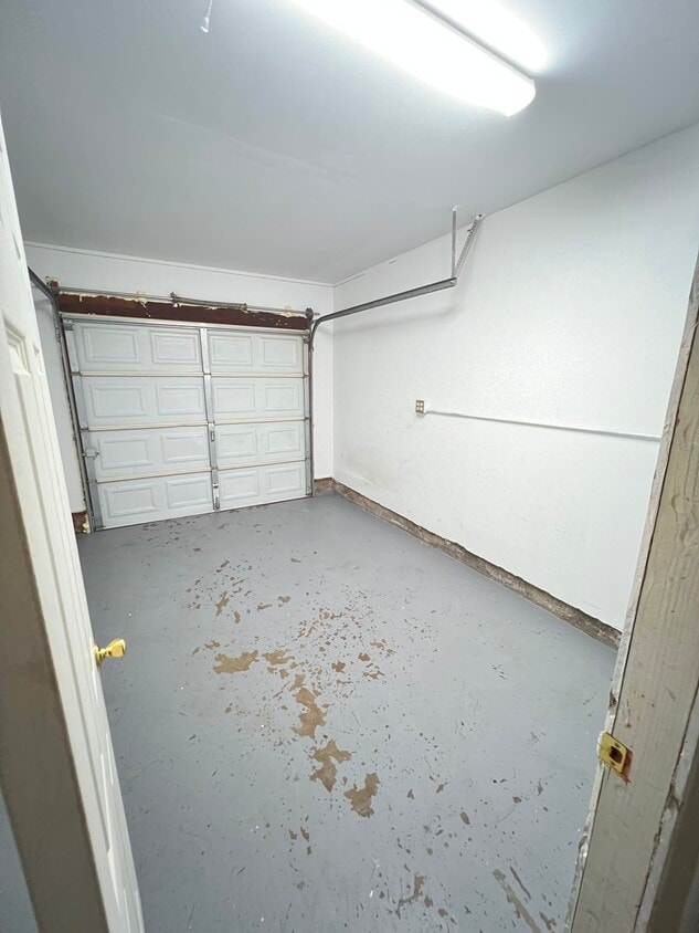 Building Photo - 146 Geneva Ave