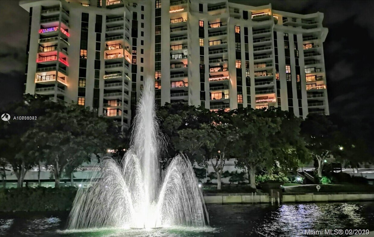 1000 Quayside Terrace Unit 1608, Miami, FL 33138 Condo for Rent in