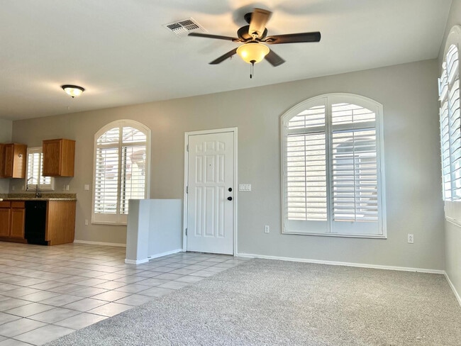 Foto del edificio - 2024 S Baldwin