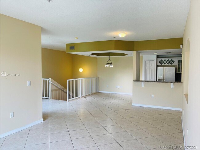 Building Photo - 6340 NW 114th Ave