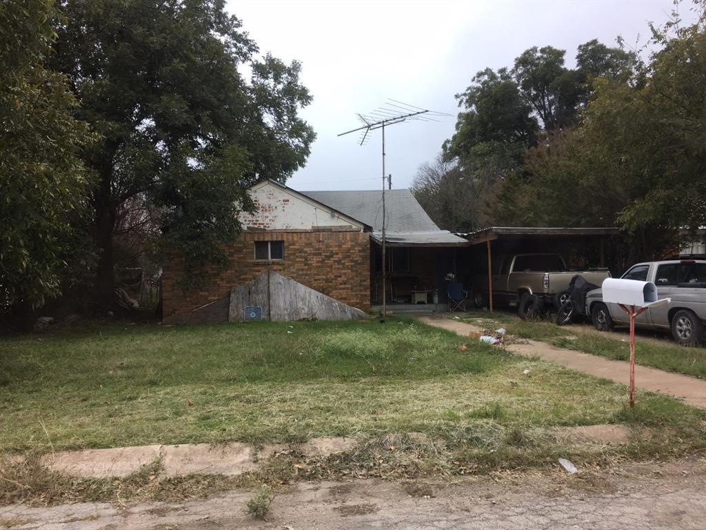 Foto principal - 705 E 6th St