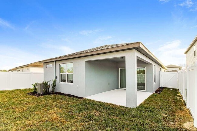 Building Photo - 3615 Hornbeam Rd