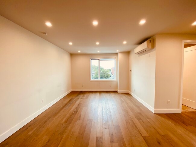 Building Photo - 2915 Avenue D Ave