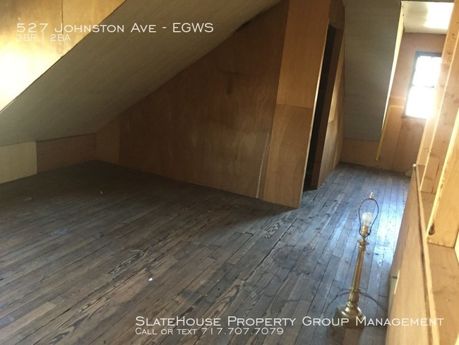 Building Photo - 527 Johnston Ave