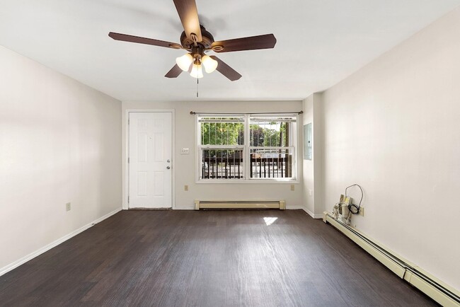 Foto del edificio - 338 Johnston Ave