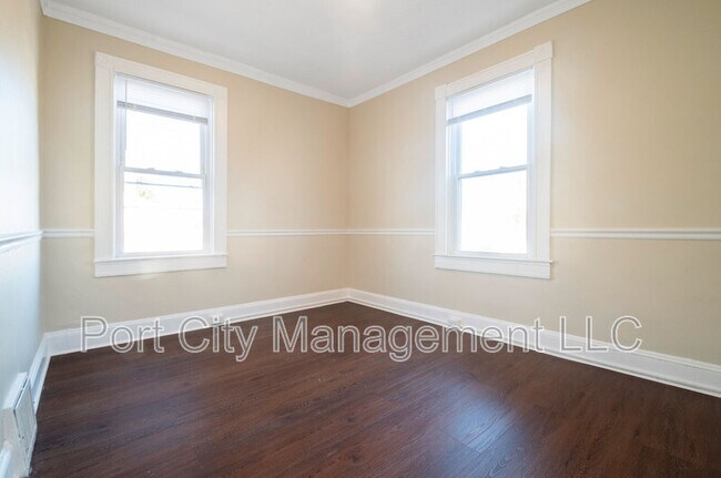 Foto del edificio - 5327 Wesley Ave