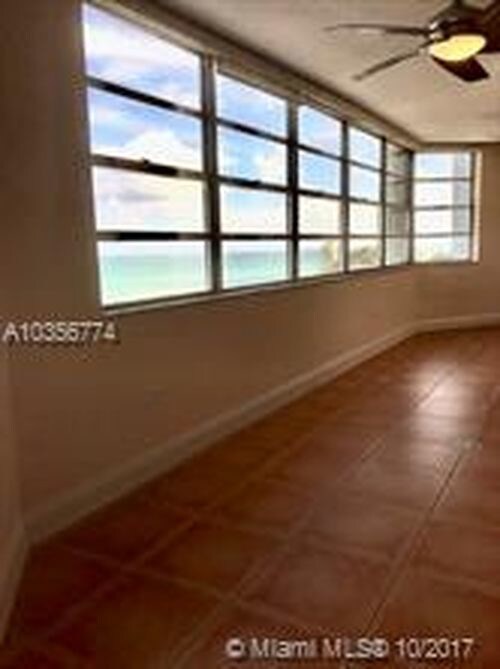 Foto del edificio - 7135 Collins Ave